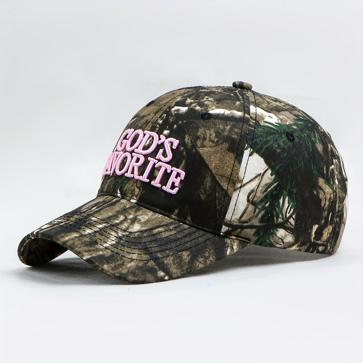 Una gorra de béisbol con un patrón de camuflaje biónico de ramas y bordado de letras, ajustable para protección solar, adecuada para deportes, viajes y uso diario.