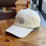 Nueva gorra de béisbol de visera ancha para otoño-invierno, bordada con letras, para mostrar el rostro y la edad, gorro de pico de pato estilo pareja para hombre