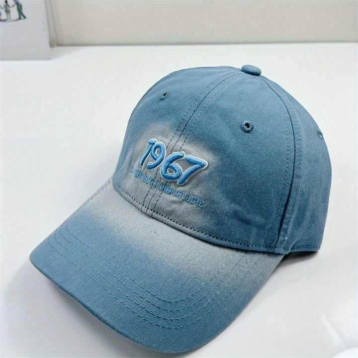 Gorra de Béisbol Bordada 2025 para Hombres y Mujeres - Panel Frontal Ligero y Transpirable, Diseño Atemporal Beige y 1957, Sombrero Casual al Aire Libre, Unisex con Efecto Degradado Moderno, Ajuste Cómodo, Accesorio de Moda para Entusiastas