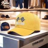 1pc Gorra de Béisbol Racing Trucker - Diseño con Bandera a Cuadros, Ligera y Transpirable para Deportes Motorizados, Ropa Casual Unisex para Hombres y Mujeres, Ajuste Cómodo, Ideal para Estilo Activo y Aficionados al Deporte