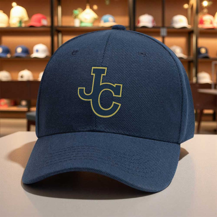 Gorra Trucker JC Cavaliers - Gorra Ligera y Transpirable con Logo Dorado 'JC', Ajuste Estructurado para Hombre, Comodidad para Todas las Estaciones, Halloween y Uso Casual - Ropa Oficial del Equipo
