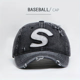 Gorra de Béisbol de Denim Lavado de Alta Calidad para Mujeres con Diseño Desgastado, Letra Grande S a la Moda, Gorro Duckbill Versátil y Casual para Hombres