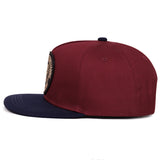 Gorra de Baloncesto con Diseño Número 23 - Snapback Iconic '23' con Ribete Blanco, Gorra Ajustable y Suave para Estilo Urbano y Casual, Emblema Número 23 en /Blanco/Gris para Todas las Estaciones (Inspirado)