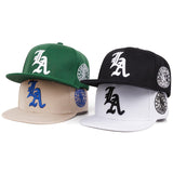 Colectión de Snapbacks de Moda LA - Dos Combinaciones de Colores con Logo Icónico