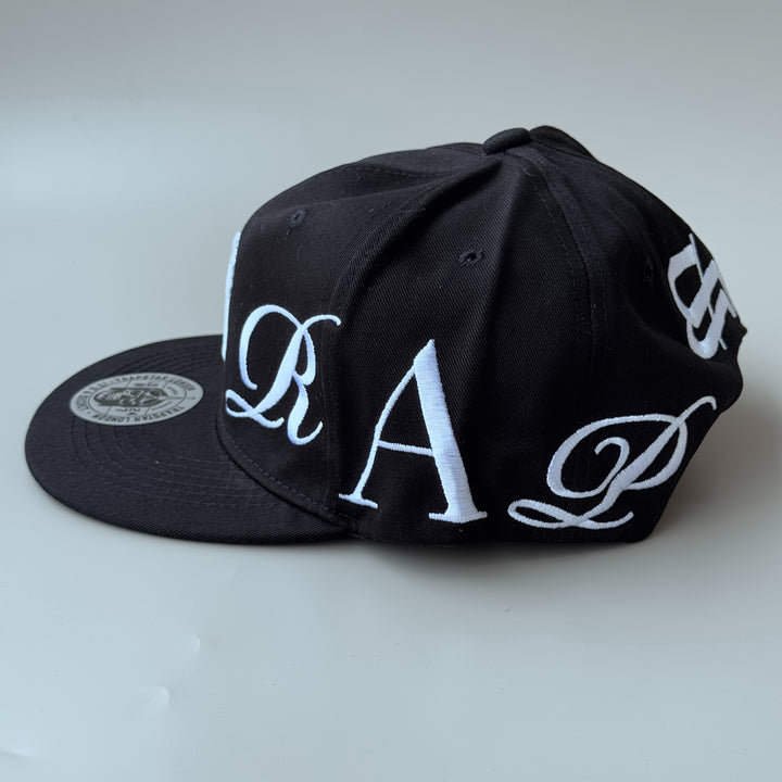 Gorra de Béisbol Ligera Bordada para Hombre con Letras - Gorra Ajustable Snapback Estilo Urbano en Blanco y , Lavable a Mano para Atuendo Casual Hip-Hop