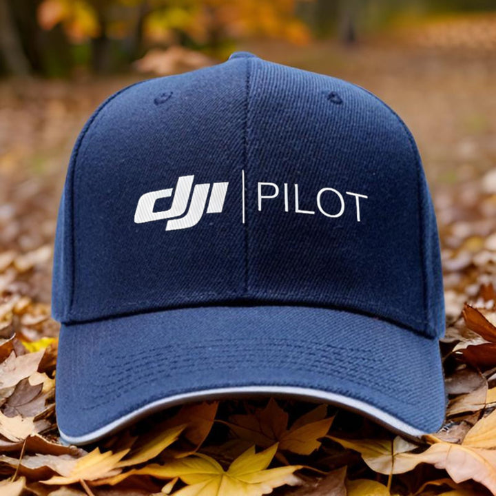 1 gorra de béisbol ajustable DJI Pilot con estampado de moda, negra con texto blanco, transpirable y cómoda para viajes, correr y estilo urbano, gorra tejida de aspecto moderno