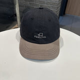 Gorra de Béisbol para Mujer con Diseño Pacífico y Coche - Ajustable con Cierre de Presión, Malla Transpirable en la Parte Posterior, Dos Tonos Beige/Blanco, Ropa Casual de Calle para Actividades al Aire Libre en Primavera Verano