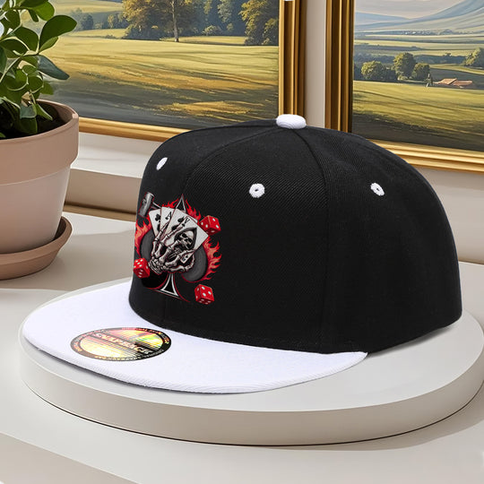 Una gorra de béisbol de verano para hombre con diseño de esqueleto sosteniendo cuatro espadas y un gotero en un estilo de dos tonos, adecuada para hombres y mujeres, con hebilla ajustable.