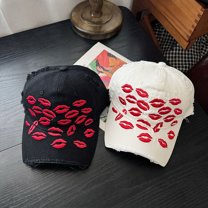 Gorra de béisbol Y2K para mujer de Lanostina - Gorra ajustable con bordado de labios rojos, diseño de contraste negro y blanco, plegable compacto para eventos diarios y formales, ropa de cabeza casual, ropa de cabeza de moda, ropa de cabeza duradera