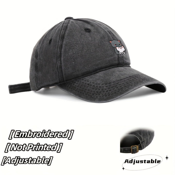 1 pieza de gorra de béisbol bordada con dibujos animados de gatitos grises y blancos, ajustable, ligera, transpirable, para todas las estaciones, poliéster, 100g/m², con instrucciones de cuidado de lavado a mano.
