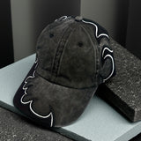 Nueva gorra de béisbol retro americana con bordado de llamas para hombres y mujeres, gorro de pico de pato de nicho hip-hop streetwear, gorra deportiva ajustable