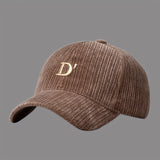 Gorra de Béisbol Unisex con Adorno de Letra D y Emblema Grande - Diseño Ligero y Ajustable, Lavable a Mano para Hombres y Mujeres, Ideal para Looks Casuales o Navideños (Ajuste No Elástico) - Gorra para Atuendos Informales o Eventos Especiales